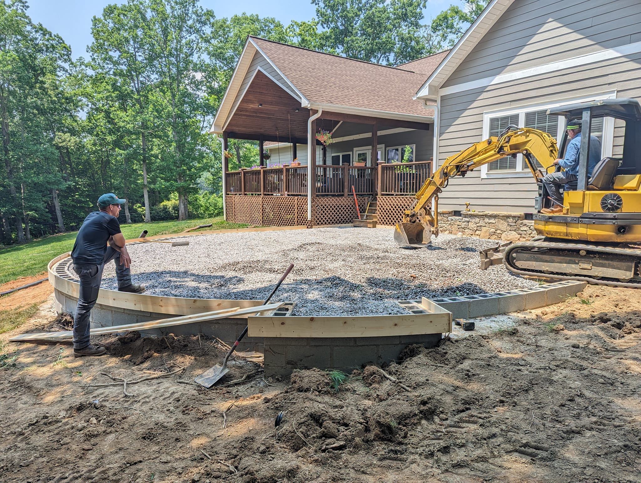 Curved patio formwork